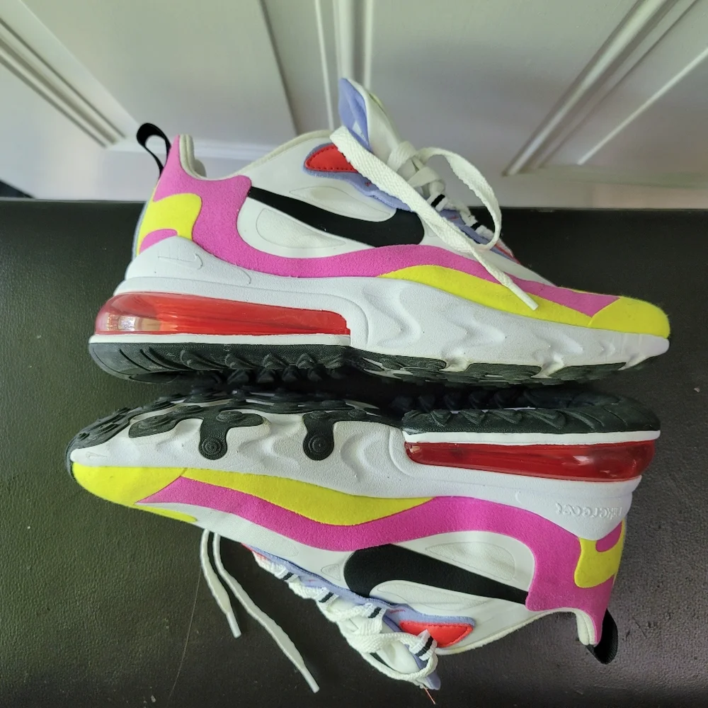 Nike Air Max 270 React Multi Color - Picture 3 of 5